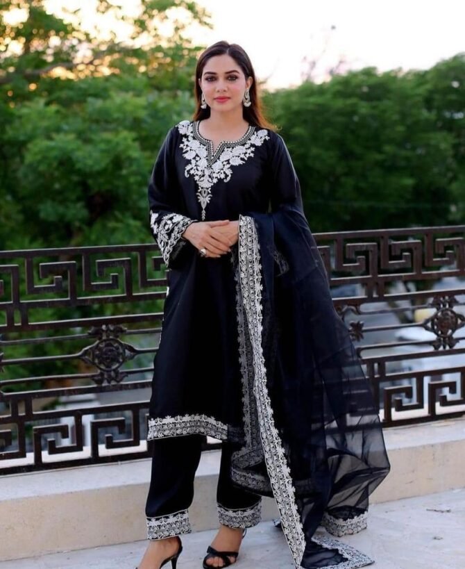 3pcs Women Stitched Organza Embroidered Suit