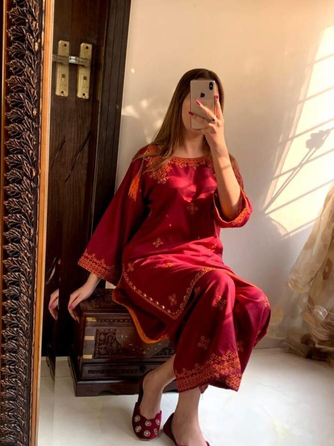 2pcs Women Stitched Linen Embroidered Suit