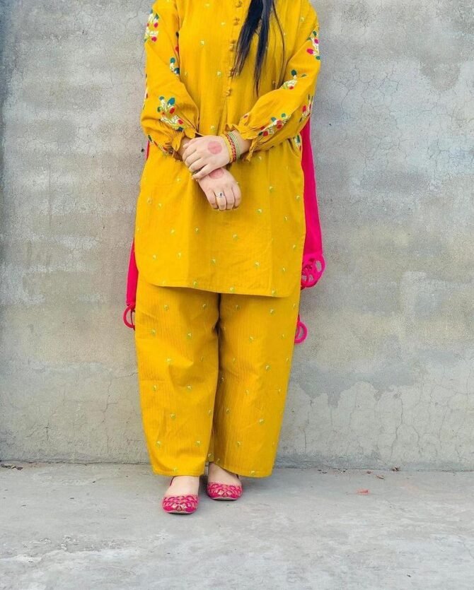 2pcs Women Stitched Linen Embroidered Suit