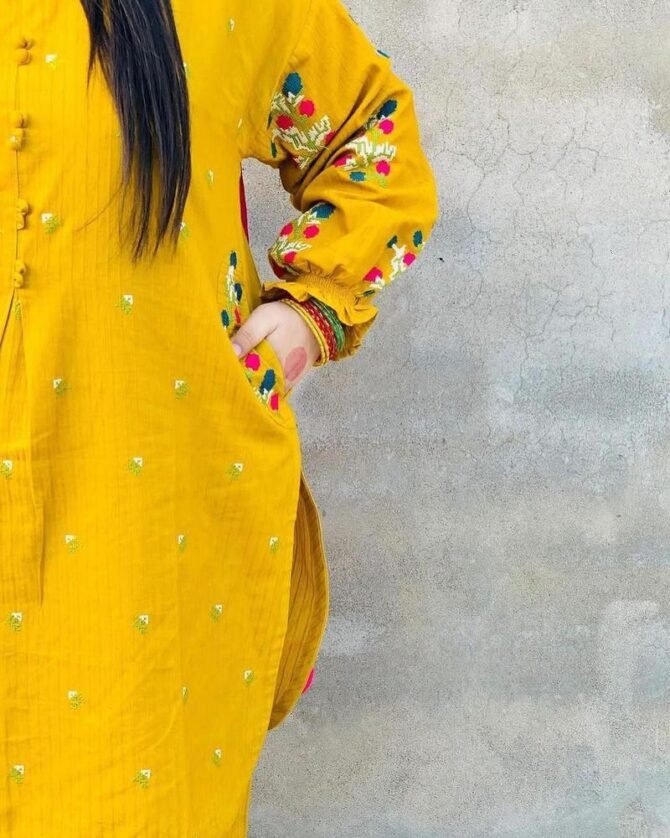 2pcs Women Stitched Linen Embroidered Suit