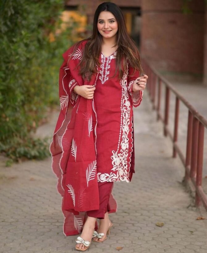 3pcs Women Stitched Organza Embroidered Suit